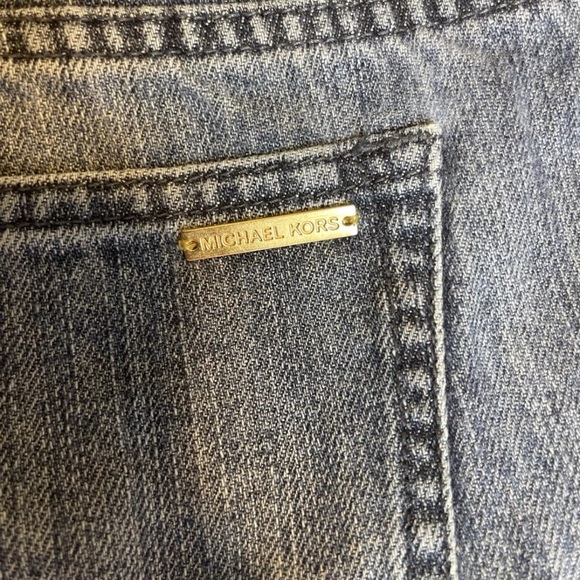 Gently pre owned Michael Kors Raw Hem Shorts Size 8 - Picture 3 of 8